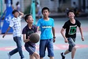 培养小篮球运动员的防守意识（以小篮球防守意识的重要性及训练方法）