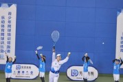 打篮球防守（探讨在篮球比赛中，防守时应以盯人或盯球为主要策略的辩论。）