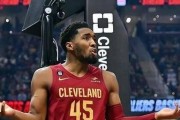 NBA历史罚球数排行榜（探索NBA历史上罚球数最多的球员及其技巧与策略）