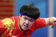 单手发底线球的技巧与训练（掌握乒乓球底线球的关键要素）