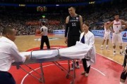 提高篮球防守能力的训练方法（以打篮球防守男生为主题的训练技巧）