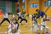 如何教小学生篮球防守技巧（让小学生掌握篮球防守的关键要点）