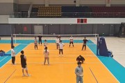 掌握排球扑球翻滚的要领（轻松掌握排球扑球翻滚技巧，提升比赛表现）