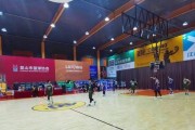 掌握篮球五对五联防防守的关键技巧（提高篮球比赛中的防守表现，制造优势）