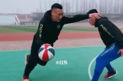 提高篮球前场无球队员的防守能力（战术搭配与个人技巧的综合训练方法）