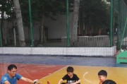 如何有效防守对手在篮球比赛中（掌握关键技巧，提升防守能力）