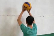 《掌握排球高手的托球动作》（有效提升技巧，成为球场上的统治者！）