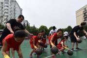 篮球教学基本功防守策略（提升篮球防守技巧的关键要点）