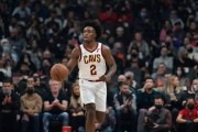 NBA最新赛季3分排行榜（探秘最强三分手，关注三分纪录的争夺与突破）